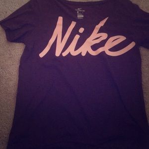 Nike dry fit medium tee shirt.